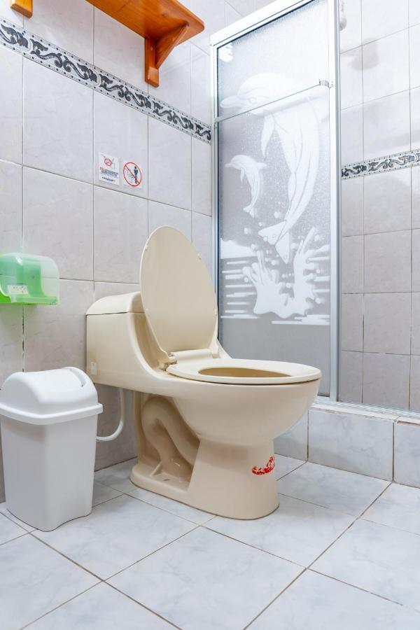 Cucuve Eco Hostal Пуэрто-Бакерисо-Морено Экстерьер фото